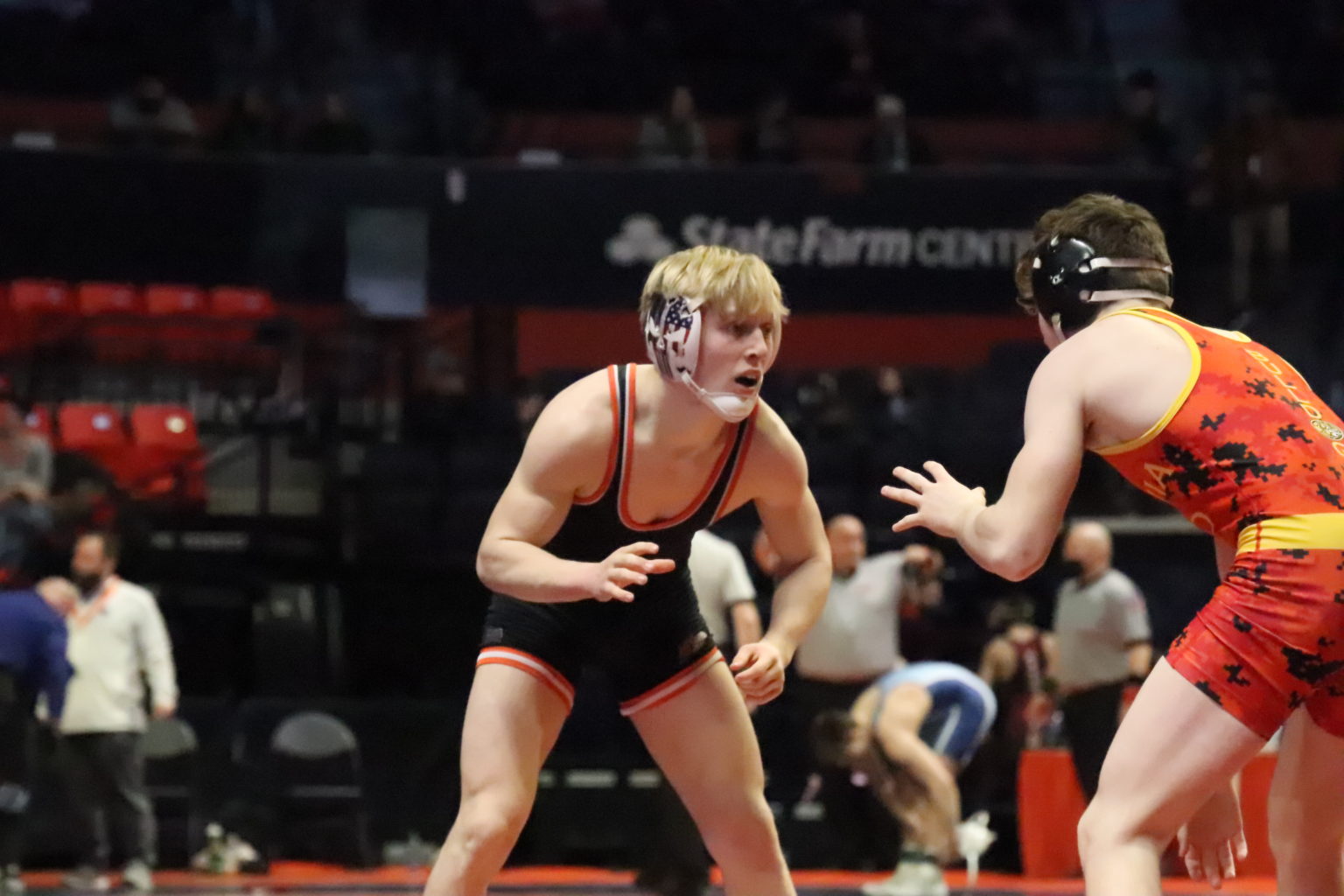 Several Area Grapplers Stay Alive In The IHSA State Wrestling